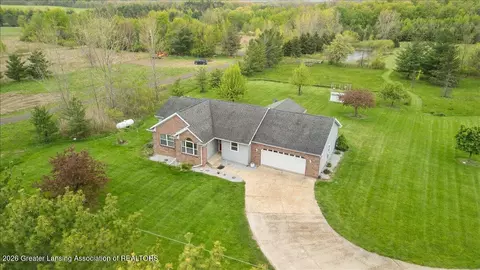 4995 W Cutler Rd, Dewitt, MI 48820