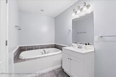 Bath - 4995 W Cutler Rd, Dewitt, MI 48820 photo 2 of 4