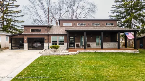 1637 Greencrest Ave, East Lansing, MI 48823