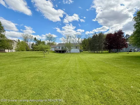 Exterior - 7920 Clark Rd, Grand Ledge, MI 48837 photo 5 of 10