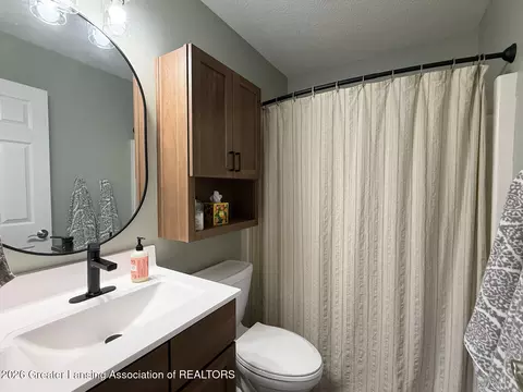 Bath - 7920 Clark Rd, Grand Ledge, MI 48837 photo 1 of 2