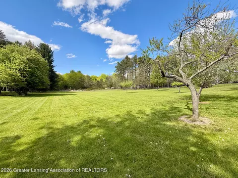Exterior - 7920 Clark Rd, Grand Ledge, MI 48837 photo 3 of 10