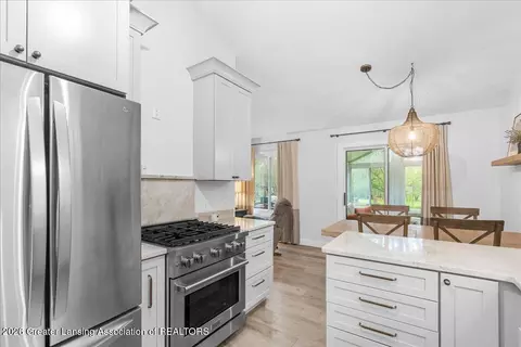 Kitchen - 12534 Houghton Dr, Dewitt, MI 48820 photo 2 of 4