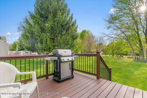 Exterior - 12534 Houghton Dr, Dewitt, MI 48820 photo 8 of 10