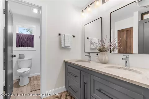 Bath - 12534 Houghton Dr, Dewitt, MI 48820 photo 1 of 3