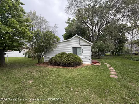 Exterior - 526 Clyde St, Owosso, MI 48867 photo 3 of 10