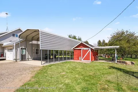 Exterior - 2426 E Colony Rd, Saint Johns, MI 48879 photo 2 of 3