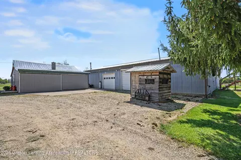 Exterior - 2426 E Colony Rd, Saint Johns, MI 48879 photo 1 of 3