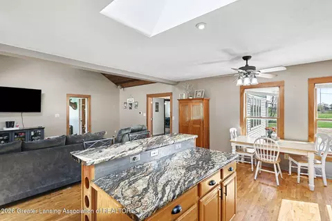 Kitchen - 2426 E Colony Rd, Saint Johns, MI 48879 photo 2 of 2