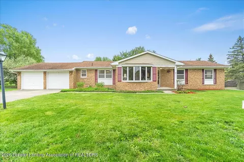7970 Vista Ave, Grand Ledge, MI 48837