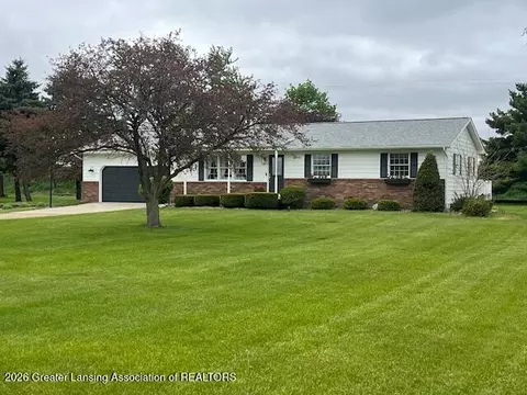 3303 N Krepps Rd, Saint Johns, MI 48879