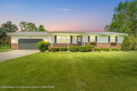 3303 N Krepps Rd, Saint Johns, MI 48879