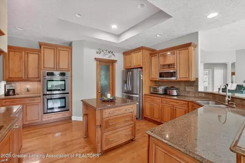 Kitchen - 1800 Wilderness Dr, Dewitt, MI 48820 photo 1 of 7