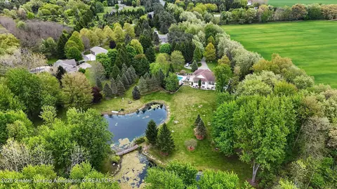View/Area - 1800 Wilderness Dr, Dewitt, MI 48820 photo 7 of 10