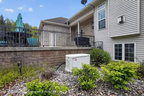 Exterior - 1800 Wilderness Dr, Dewitt, MI 48820 photo 9 of 13