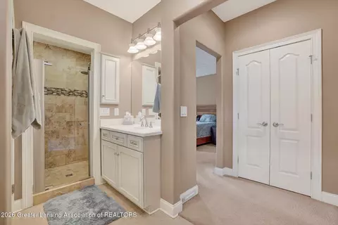 Entry Way - 1800 Wilderness Dr, Dewitt, MI 48820 photo 5 of 7