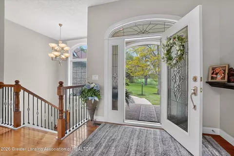 Entry Way - 1800 Wilderness Dr, Dewitt, MI 48820 photo 2 of 7