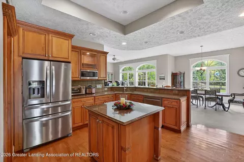 Kitchen - 1800 Wilderness Dr, Dewitt, MI 48820 photo 6 of 7