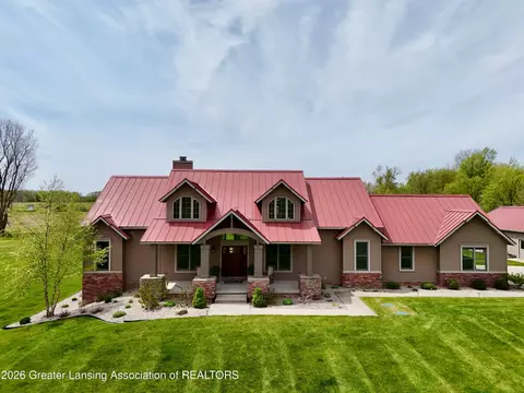 10272 S Wacousta Rd, Dewitt, MI 48820