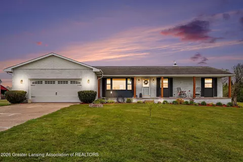 3652 Pinch Hwy, Potterville, MI 48876
