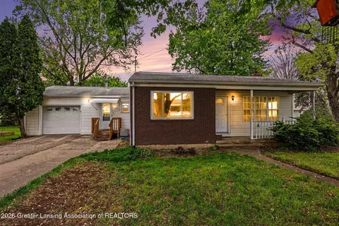 710 W State St, Saint Johns, MI 48879