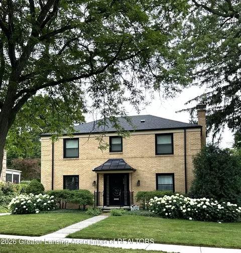 930 Roxburgh Ave, East Lansing, MI 48823