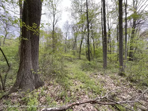 11349 Lynch Rd, Battle Creek, MI 49014