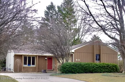 511 Kenway Dr, Lansing, MI 48917