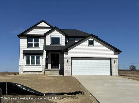 15312 Sherwood Ln, Lansing, MI 48906