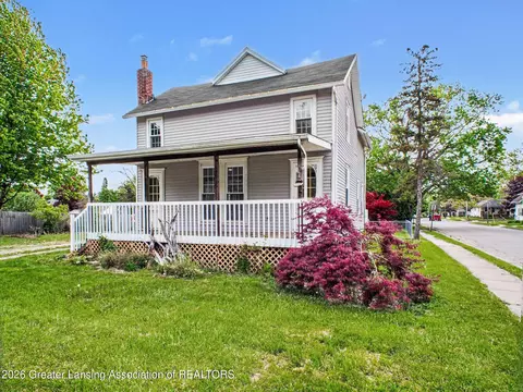 Exterior - 755 Division St, Owosso, MI 48867 photo 2 of 6