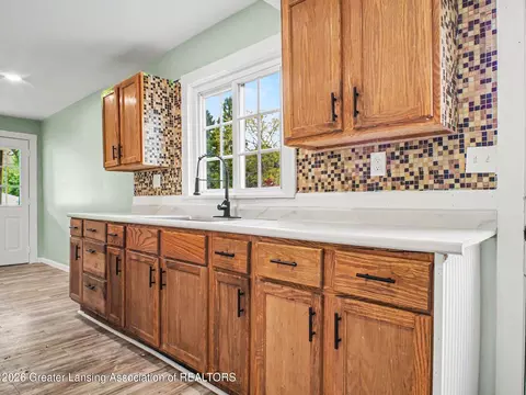 Kitchen - 755 Division St, Owosso, MI 48867 photo 1 of 2