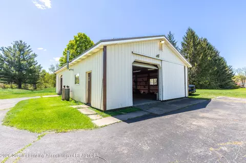 Exterior - 850 E Remus, Mount Pleasant, MI 48858 photo 8 of 15