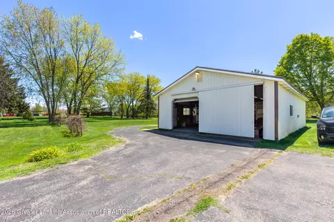 Exterior - 850 E Remus, Mount Pleasant, MI 48858 photo 7 of 15