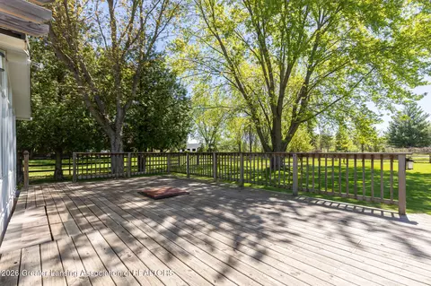 Exterior - 850 E Remus, Mount Pleasant, MI 48858 photo 13 of 15