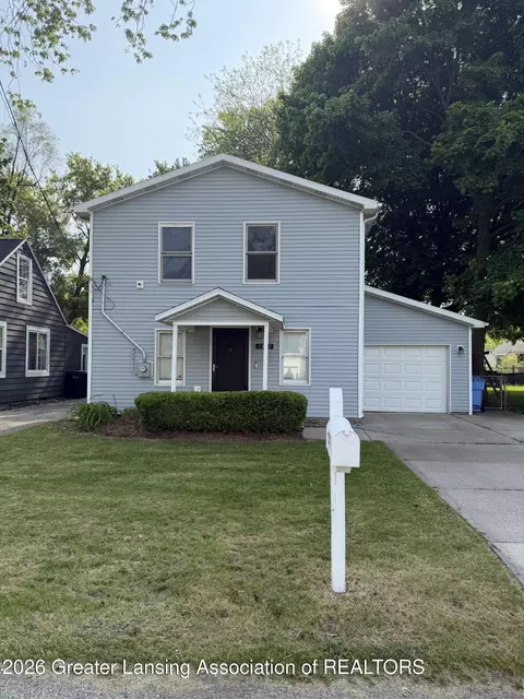 2832 Mildred St, Lansing, MI 48906
