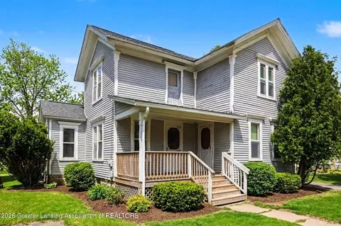 Exterior - 327 E Middle St, Williamston, MI 48895 photo 1 of 3