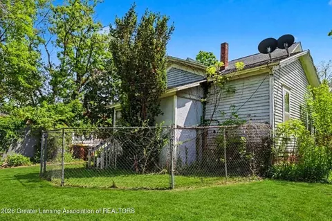 Exterior - 327 E Middle St, Williamston, MI 48895 photo 3 of 3