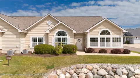 3406 Hamlet Cir, East Lansing, MI 48823