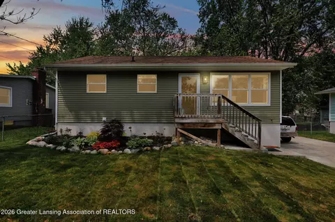 2053 Phillips Ave, Holt, MI 48842