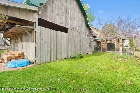 Exterior - 226 N Ewen St, Maple Rapids, MI 48853 photo 3 of 9