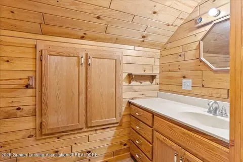 Bath - 226 N Ewen St, Maple Rapids, MI 48853 photo 2 of 2