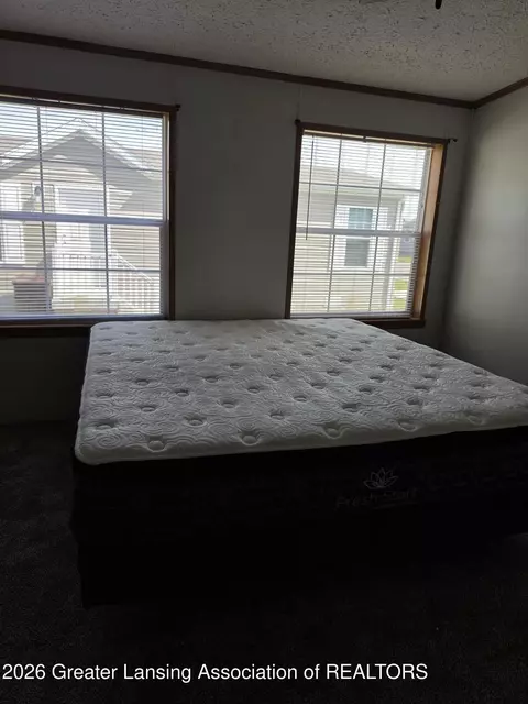 Bedroom - 13693 Hawaii Ave, Eagle, MI 48822 photo 1 of 1