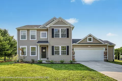 1058 N Crandell Dr, Charlotte, MI 48813