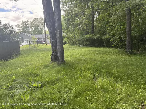 Exterior - 5720 W Sargent Rd, Gladwin, MI 48624 photo 1 of 6
