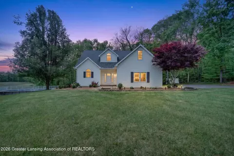 11764 Dorotha Dr, Eaton Rapids, MI 48827