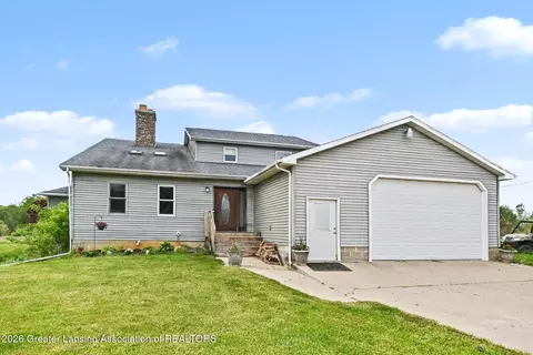 2609 Battle Creek Rd, Charlotte, MI 48813