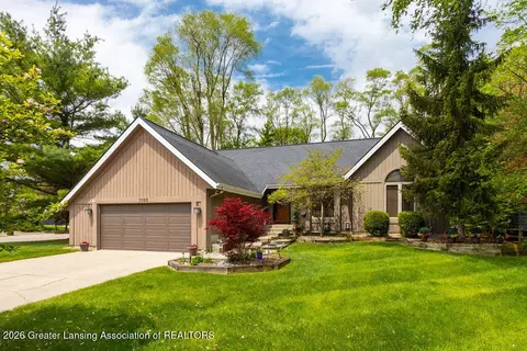 1100 Wild Ginger Trl, Haslett, MI 48840