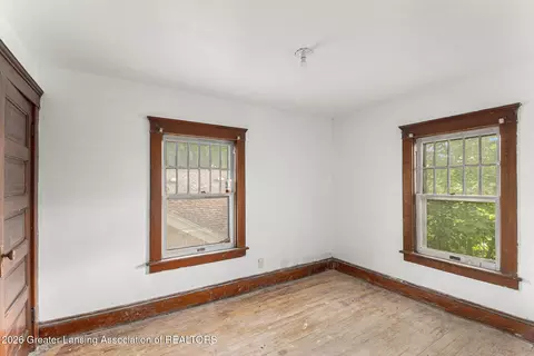 Bedroom - 1215 Chittock Ave, Jackson, MI 49203 photo 4 of 4