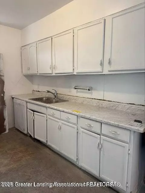 Kitchen - 1215 Chittock Ave, Jackson, MI 49203 photo 1 of 1
