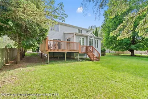Exterior - 1628 W Herbison Dr, Dewitt, MI 48820 photo 9 of 12